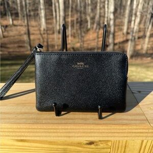Coach Corner Zip Black Wristlet
